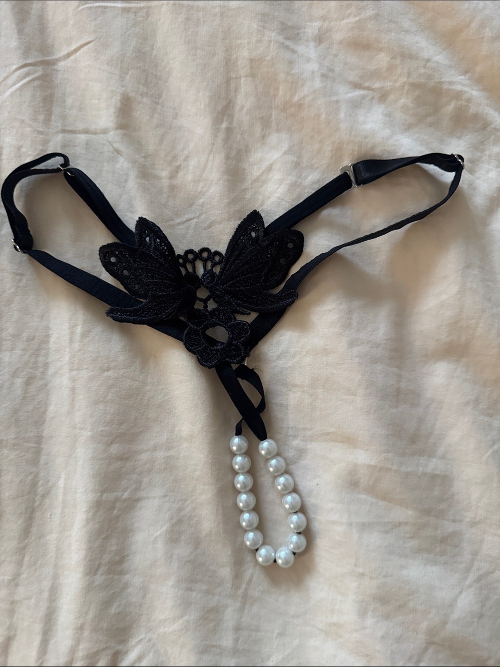 Black Lace Butterfly Pearl-Detail Thong